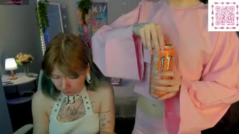 Snapshot of elira_vane chatting on 06-09-26, 02:56 Elira Vane online show from 06-09-26, 02:56