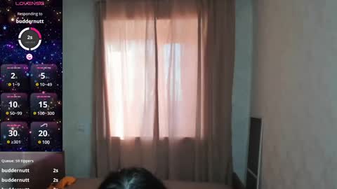 Elis online show from 02-22-25, 01:33