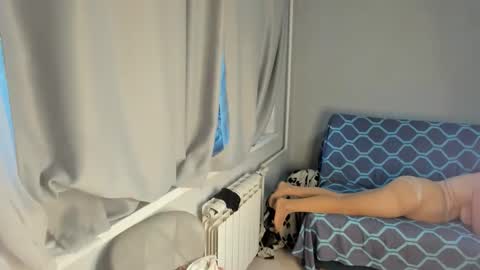 Elis online show from 09-26-25, 01:31