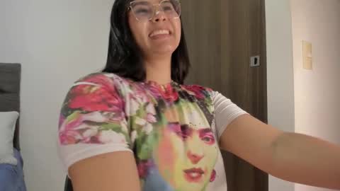      online show from 10-24-25, 03:14