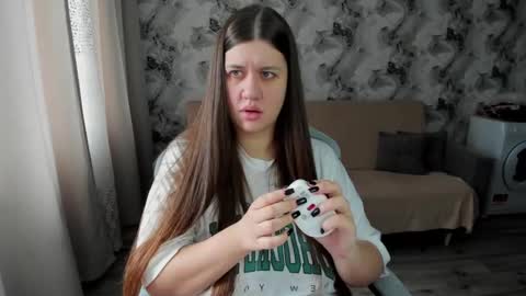 Aletta Oushen online show from 10-02-25, 08:21