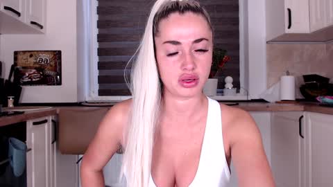 elisabeth_jason online show from 01-27-25, 06:41