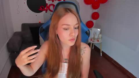 Snapshot of elisabeth_sarmiento chatting on 02-14-25, 11:31 elisabeth sarmiento online show from 02-14-25, 11:31