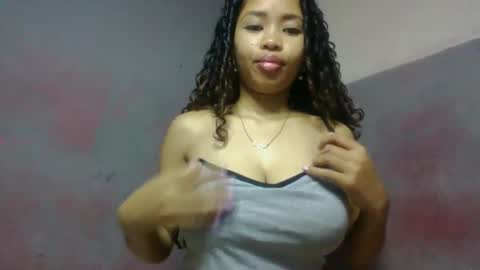 Snapshot of elisabethee chatting on 05-09-26, 12:38 elisabethee online show from 05-09-26, 12:38