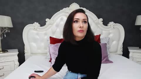 Krissy online show from 10-29-25, 12:07