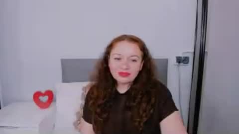 Snapshot of elisabethxsweet chatting on 07-08-26, 04:33 ElisabethXSweet online show from 07-08-26, 04:33