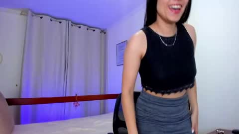 Snapshot of elisabetta_amour chatting on 05-11-26, 09:59 Eli online show from 05-11-26, 09:59