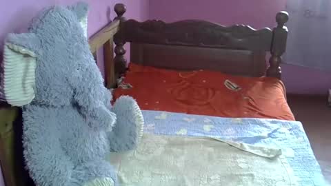 elisah01 online show from 03-12-26, 07:03