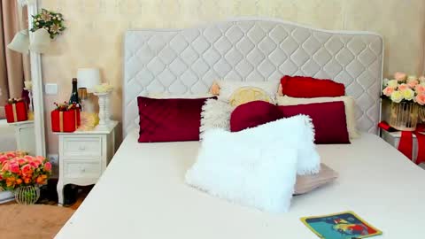 Elissa online show from 12-22-24, 12:50