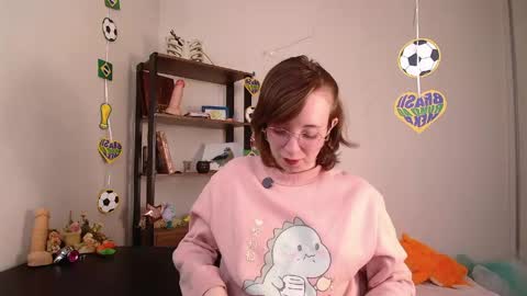 Snapshot of elise_nyx chatting on 06-09-26, 11:55 elise_nyx online show from 06-09-26, 11:55