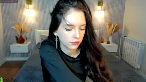 Elise online show from 04-04-26, 09:07