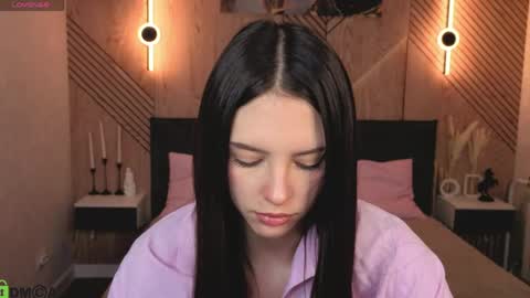 Snapshot of elise_robbie chatting on 04-22-26, 01:08 Elise online show from 04-22-26, 01:08