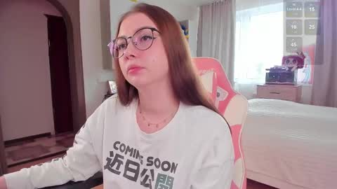 Snapshot of elisejays chatting on 02-14-25, 09:34 Elise online show from 02-14-25, 09:34