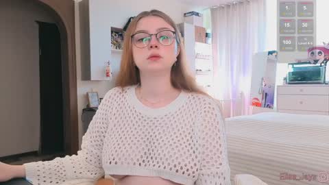 Snapshot of elisejays chatting on 09-22-25, 12:07 Elise online show from 09-22-25, 12:07