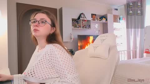 Snapshot of elisejays chatting on 10-02-25, 12:23 Elise online show from 10-02-25, 12:23