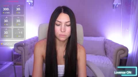 elisevelour online show from 10-15-25, 02:39