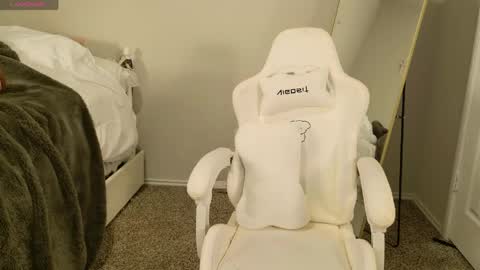 eli 3 online show from 04-21-26, 11:07