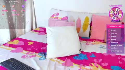 Snapshot of eliss_sweet chatting on 02-25-25, 10:18 Elissabeth online show from 02-25-25, 10:18