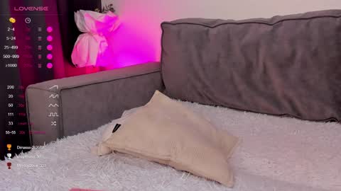 Eliss  online show from 04-18-26, 07:07