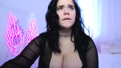 Snapshot of elissstoun chatting on 02-08-25, 12:28 ElissStoun online show from 02-08-25, 12:28