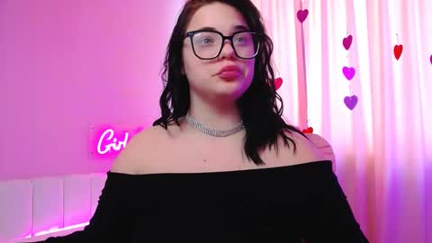 Snapshot of elissstoun chatting on 02-15-25, 10:00 ElissStoun online show from 02-15-25, 10:00