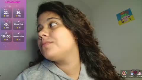 Snapshot of elivanegas chatting on 06-11-26, 05:49 Eli Vanegas online show from 06-11-26, 05:49