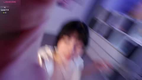 Snapshot of eliza_benet_ chatting on 12-22-24, 04:59 Ari online show from 12-22-24, 04:59