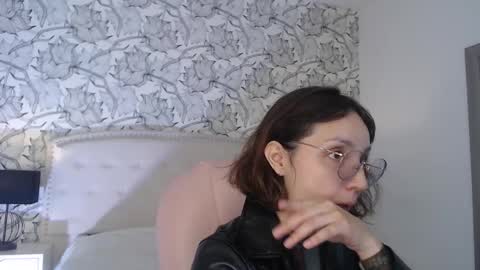 Eliza online show from 11-08-25, 07:12