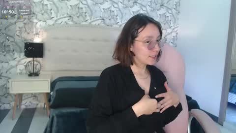 Eliza online show from 02-02-26, 07:01