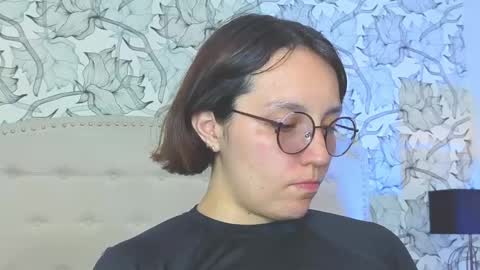 Eliza online show from 04-16-26, 07:58