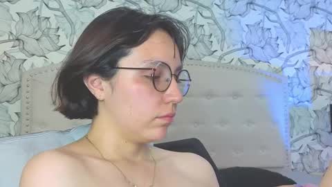 Eliza online show from 04-16-26, 09:39