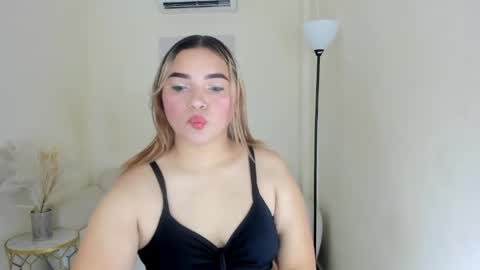 Snapshot of eliza_pryor chatting on 05-22-26, 12:11 eliza_pryor online show from 05-22-26, 12:11