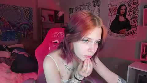 Snapshot of eliza_sadcat chatting on 02-10-25, 03:42 Elizabeth online show from 02-10-25, 03:42