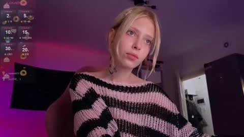 Snapshot of eliza_sadcat chatting on 10-14-25, 08:42 Elizabeth online show from 10-14-25, 08:42