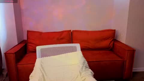 Snapshot of elizabet_collins chatting on 06-26-26, 02:16 Elizabet online show from 06-26-26, 02:16