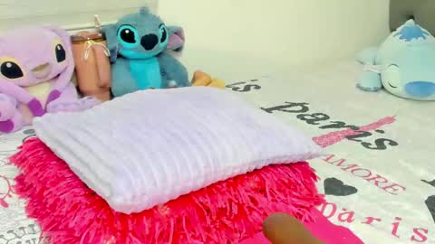 Snapshot of elizabeth_18_ chatting on 10-02-25, 03:02 ELIZA online show from 10-02-25, 03:02