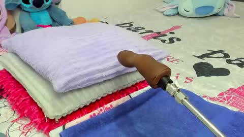 Snapshot of elizabeth_18_ chatting on 02-06-26, 03:22 ELIZA online show from 02-06-26, 03:22