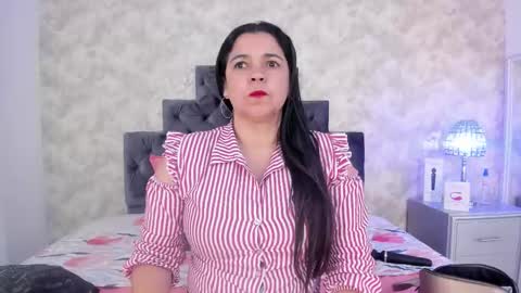 Elizabeth online show from 10-16-25, 10:44