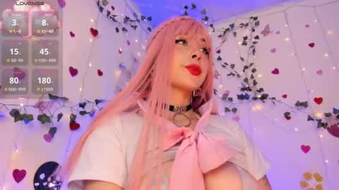    Independent Model online show from 10-10-25, 06:29