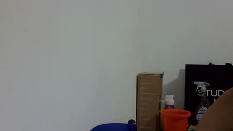 Elizabeth Martinez  online show from 11-08-25, 08:07