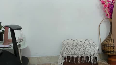 Elizabeth Mathure online show from 10-09-25, 07:50
