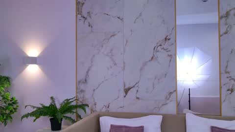 Snapshot of elizabethcash chatting on 11-23-25, 04:07 Elizabeth online show from 11-23-25, 04:07