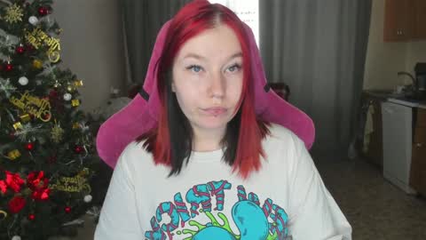 Snapshot of elizabethflowerr chatting on 12-27-24, 08:13 Eli online show from 12-27-24, 08:13