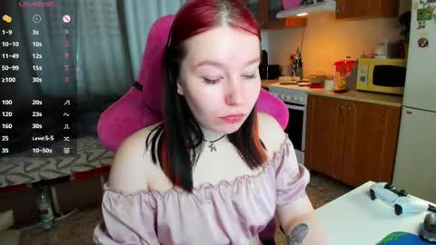 Snapshot of elizabethflowerr chatting on 03-12-25, 05:57 Eli online show from 03-12-25, 05:57