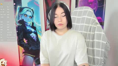 Snapshot of elizabethflowerr chatting on 10-27-25, 02:37 Eli online show from 10-27-25, 02:37