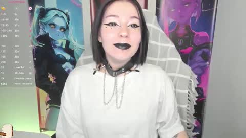 Snapshot of elizabethflowerr chatting on 10-29-25, 02:25 Eli online show from 10-29-25, 02:25