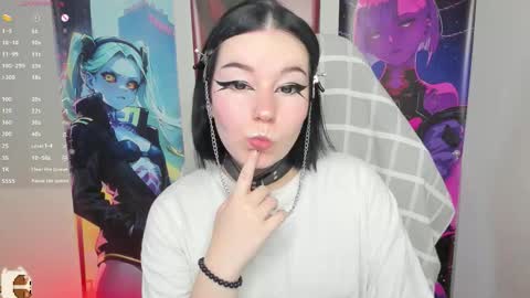 Snapshot of elizabethflowerr chatting on 11-10-25, 03:16 Eli online show from 11-10-25, 03:16