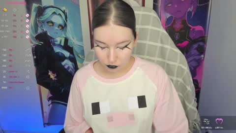 Snapshot of elizabethflowerr chatting on 12-01-25, 03:22 Eli online show from 12-01-25, 03:22