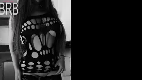 instgram aly leiv17 ---- Im model-independent online show from 06-27-26, 10:59