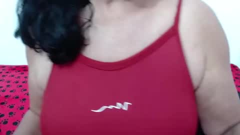 Snapshot of elizabethmiler chatting on 06-11-26, 03:21 ElizabethMiler online show from 06-11-26, 03:21